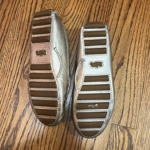 Coach | Women’s Crosby Driver Turnlock Flats Champagne Loafers Leather Metallic - Picture 2 of 4